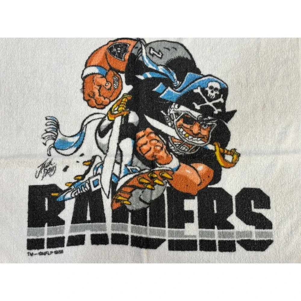 Oakland Raiders Goals Inc Beach Towel Jack Davis NFL Cartoon Vintage White 54x29